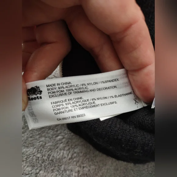 Roots Black Beanie - Picture 4 of 4